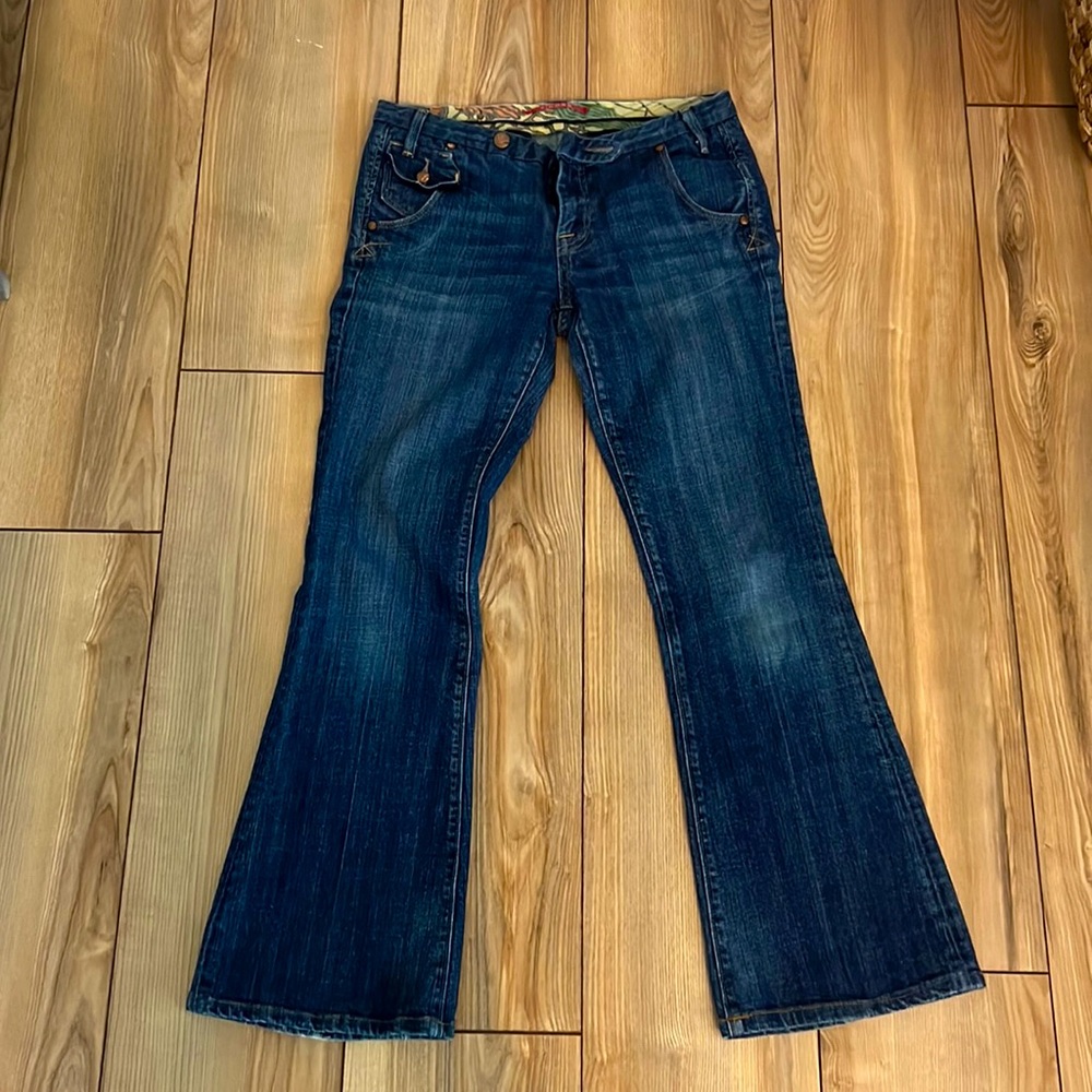 Vigoss Mid Rise Jeans